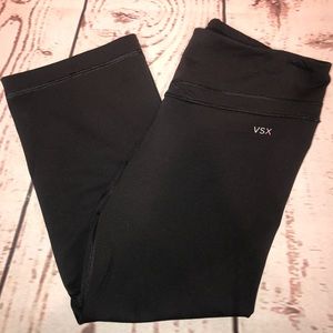 Victoria Secret Sport Black Cropped Capri Legging